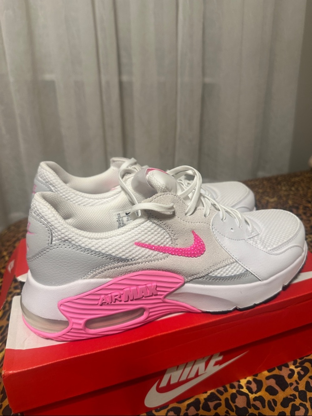 Nike Women’s Air Max White with Pink Bedazzled Accents Sneakers - Picture 4 of 4